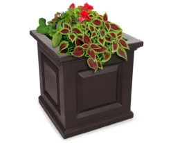 Mayne Inc. Nantucket Planter -Garden Oasis 810440576 2