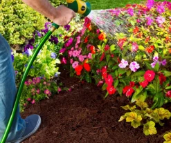 LiquaFeed 4-Piece All Purpose Plant Food Advance Starter Kit & Bloom Booster Flower Food Bundle -Garden Oasis 810543527 4