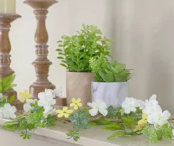 Northlight 4' White Floral & Foliage Garland -Garden Oasis 810574580 1