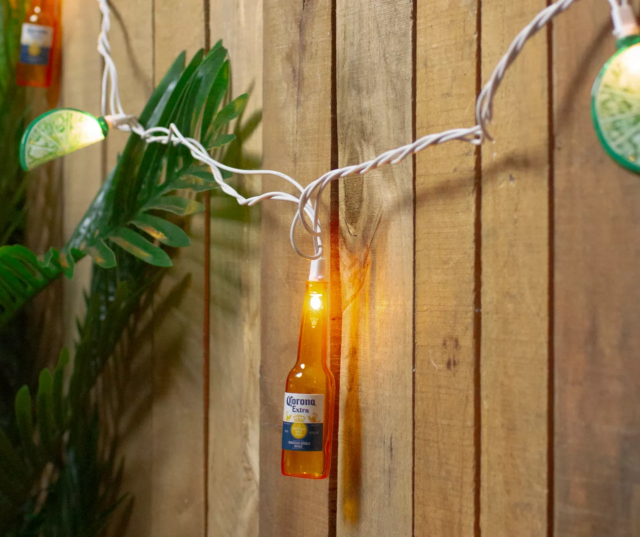 Northlight Corona Extra Bottle & Lime Mini Light Set, 10-Lights 4 Northlight Corona Extra Bottle & Lime Mini Light Set, 10-Lights - Image 2